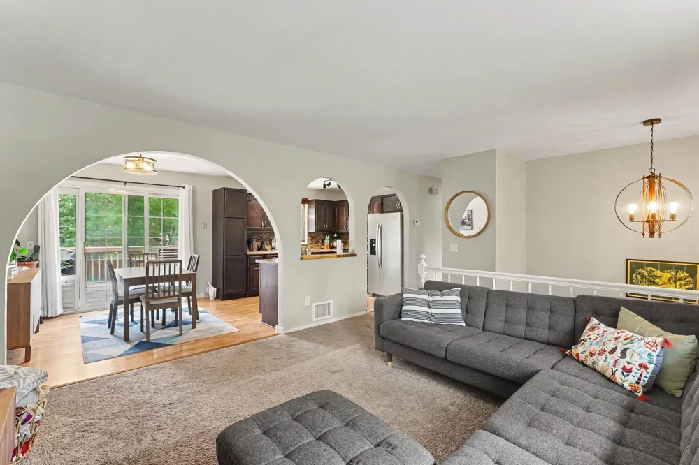 12350 Gladiola Street NW Coon Rapids, MN 55433