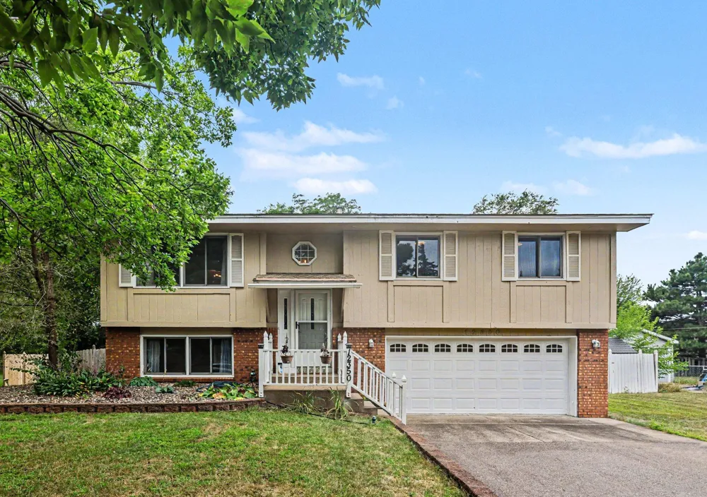12350 Gladiola Street NW Coon Rapids, MN 55433