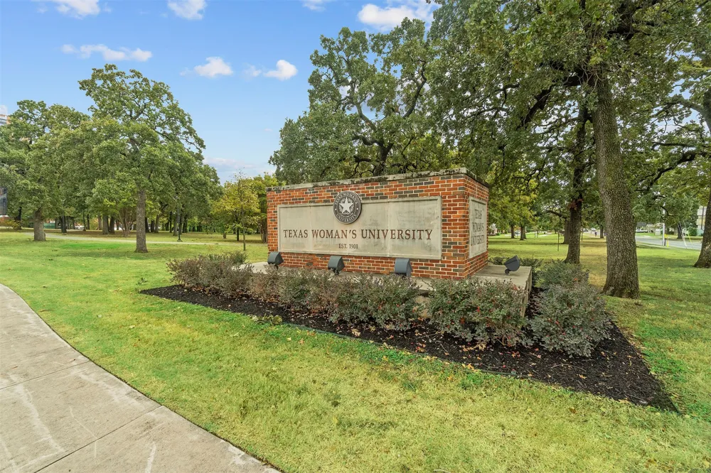 7509 Sunset Valley Lane Denton, TX 76259