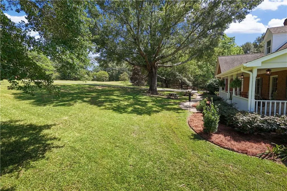 245 Pine Knott Road Fayetteville, GA 30214