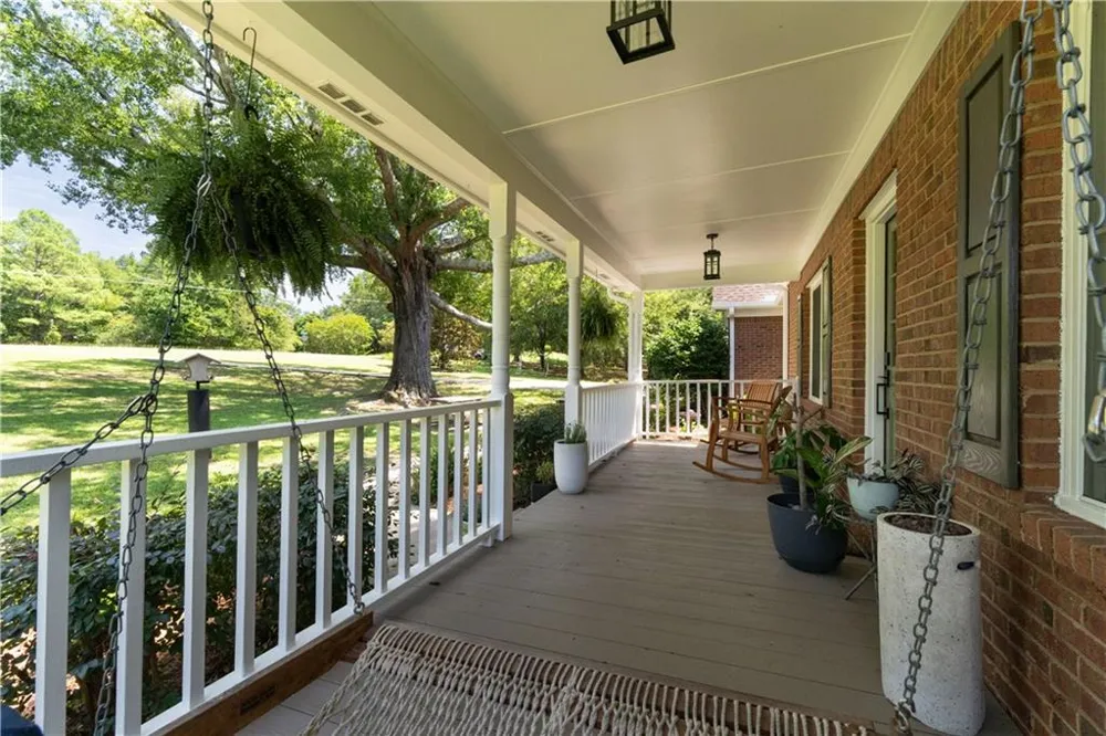 245 Pine Knott Road Fayetteville, GA 30214