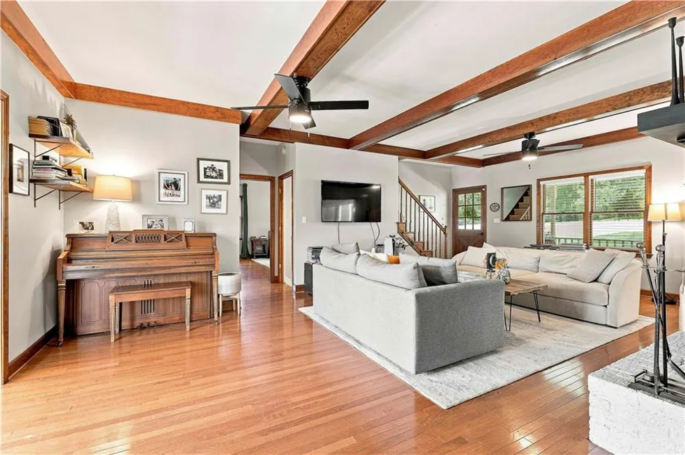 245 Pine Knott Road Fayetteville, GA 30214