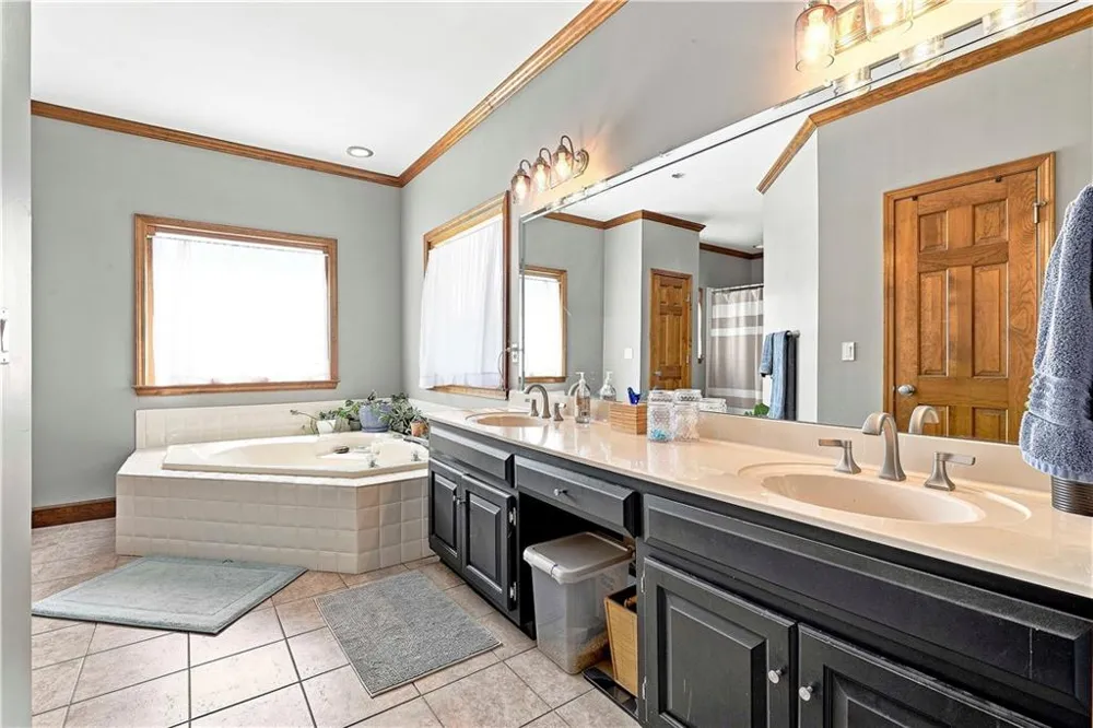 245 Pine Knott Road Fayetteville, GA 30214