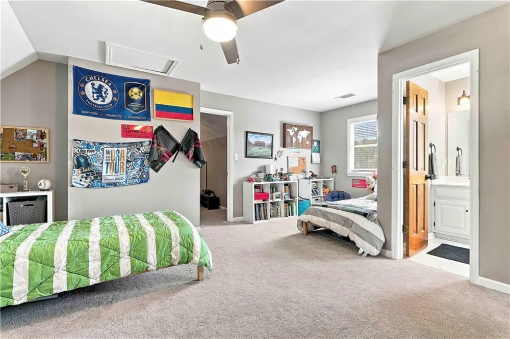 245 Pine Knott Road Fayetteville, GA 30214