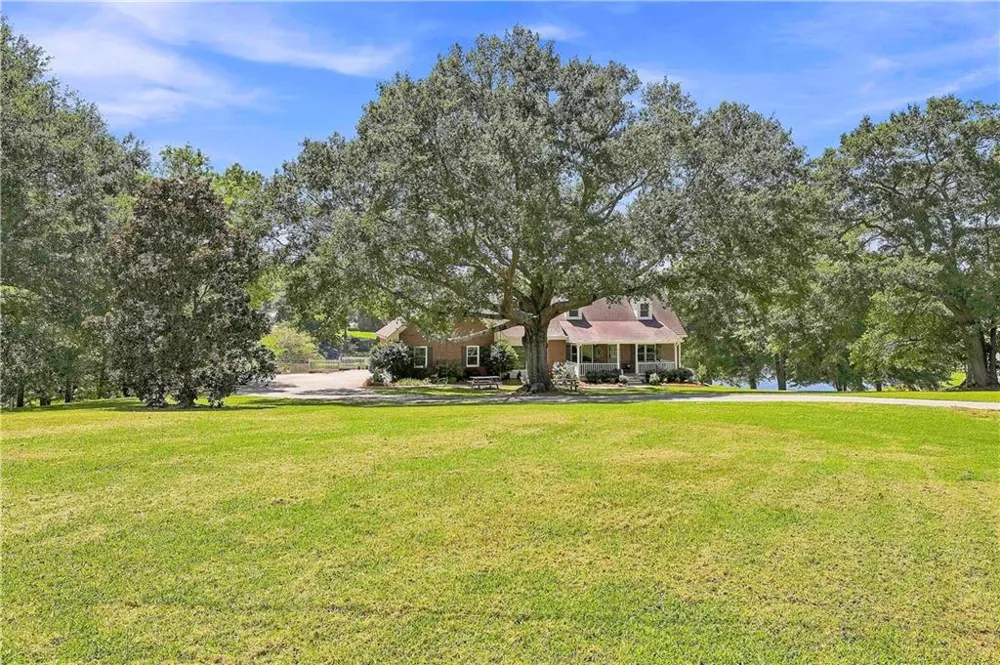 245 Pine Knott Road Fayetteville, GA 30214