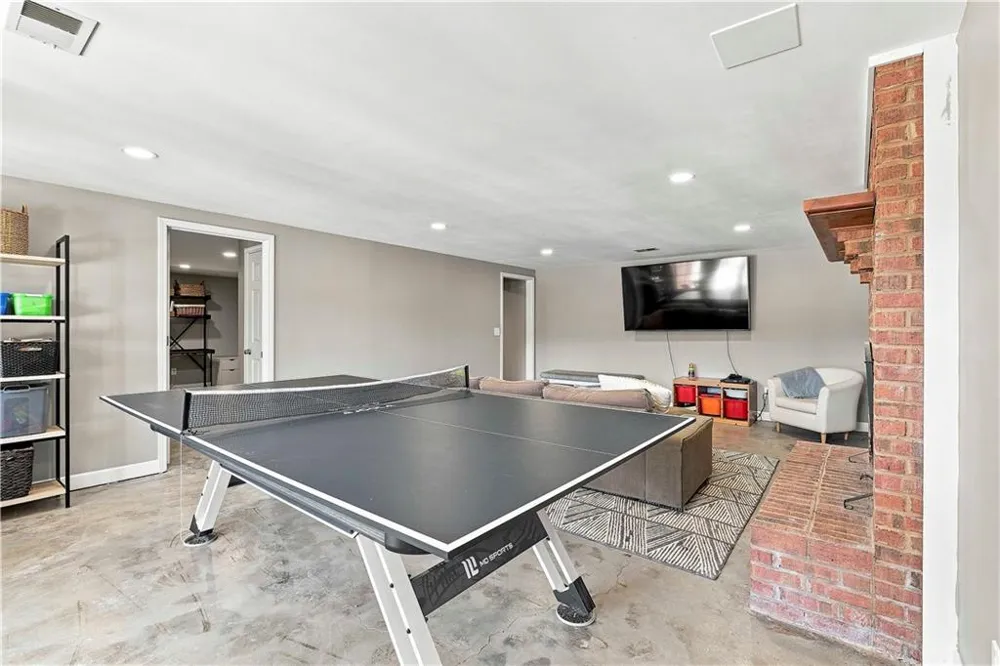 245 Pine Knott Road Fayetteville, GA 30214