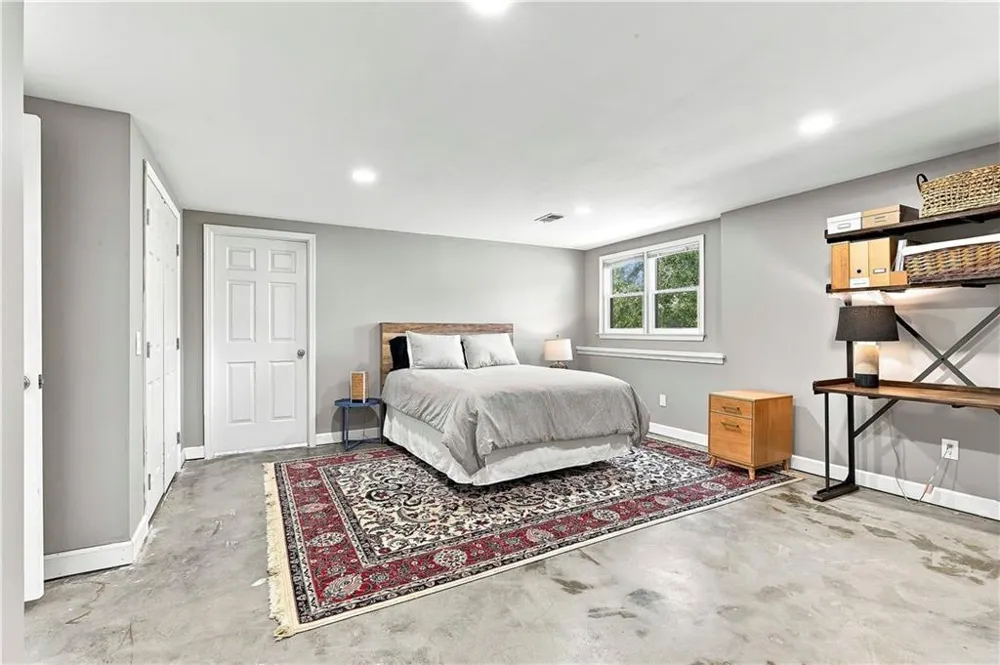 245 Pine Knott Road Fayetteville, GA 30214