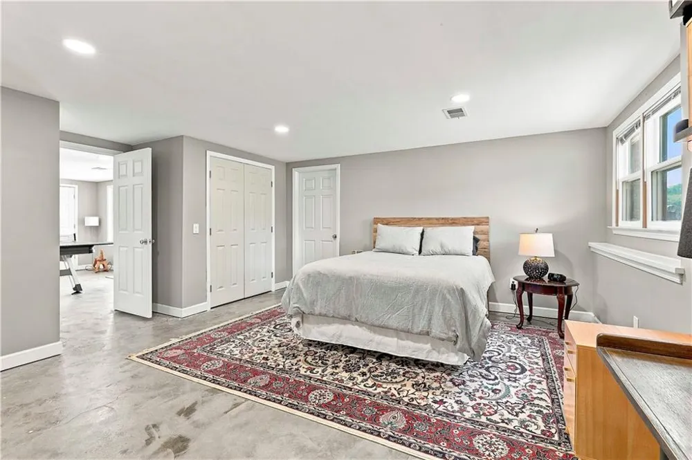 245 Pine Knott Road Fayetteville, GA 30214