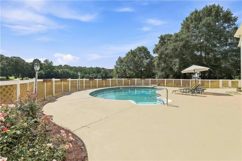 245 Pine Knott Road Fayetteville, GA 30214