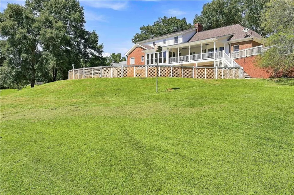 245 Pine Knott Road Fayetteville, GA 30214