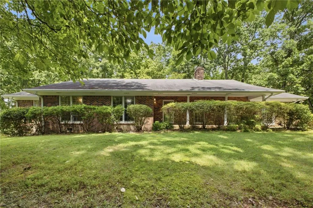 571 Frontier Circle Summerville, GA 30747