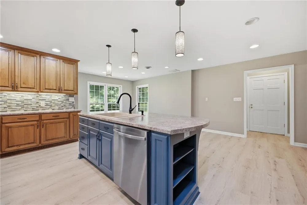 571 Frontier Circle Summerville, GA 30747