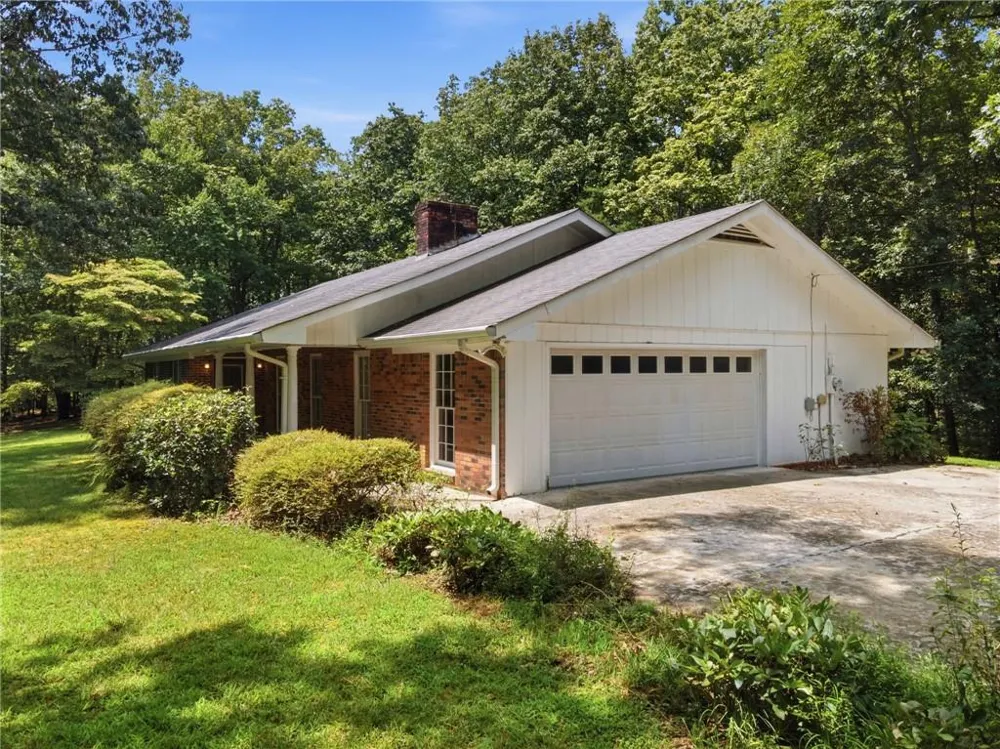 571 Frontier Circle Summerville, GA 30747