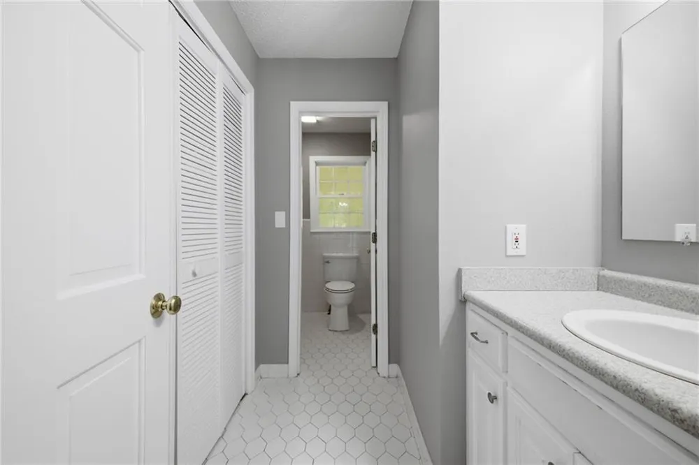 571 Frontier Circle Summerville, GA 30747