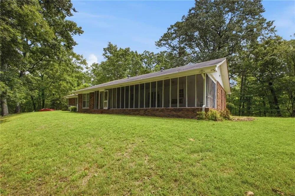 571 Frontier Circle Summerville, GA 30747