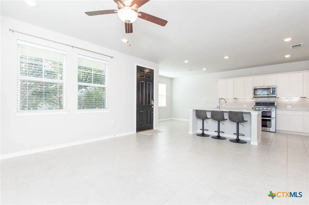 121 Lafitte Drive #101 San Marcos, TX 78666
