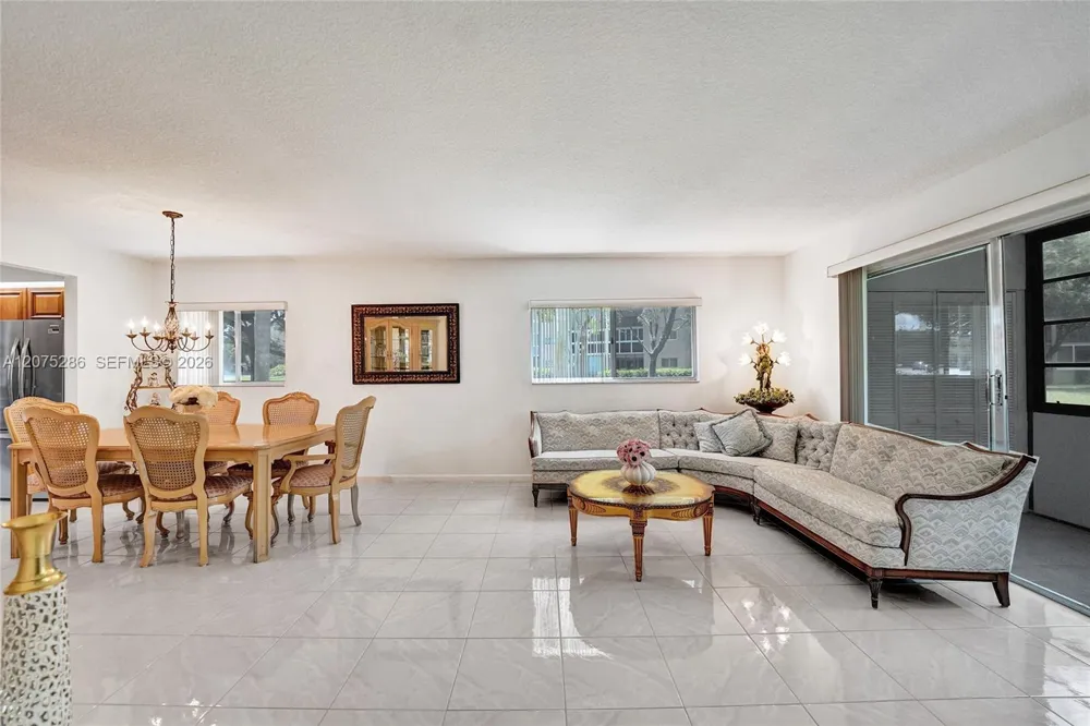800 SW 137th Ave #101G Pembroke Pines, FL 33027