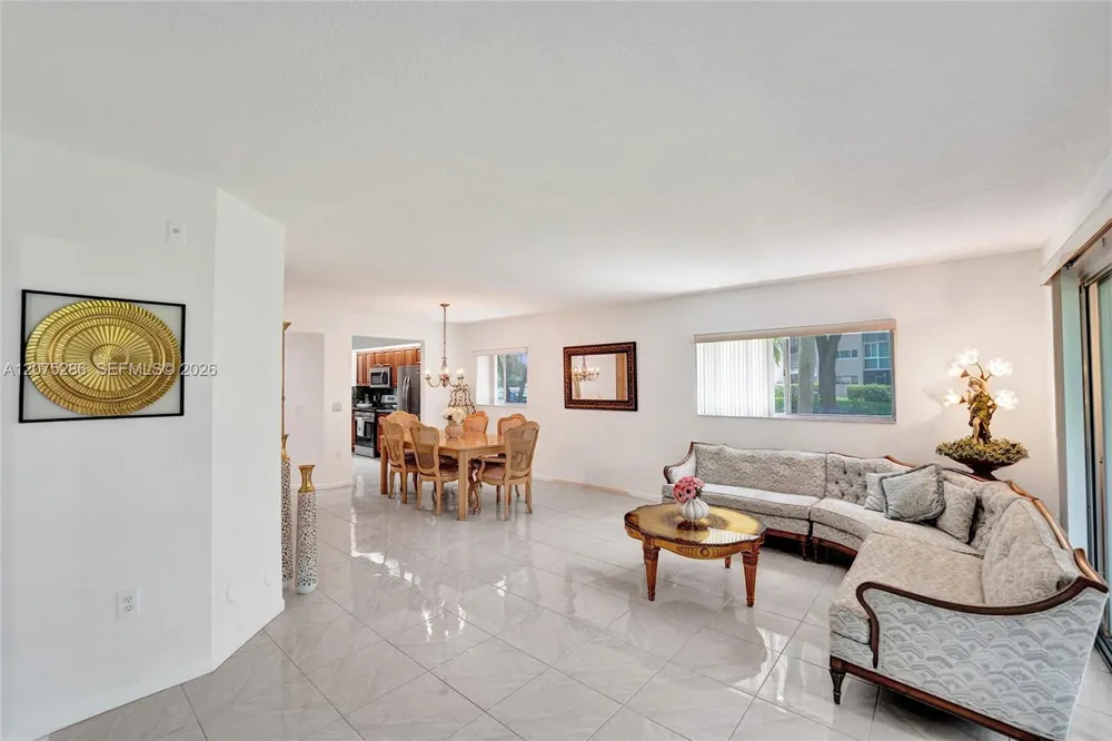 800 SW 137th Ave #101G Pembroke Pines, FL 33027