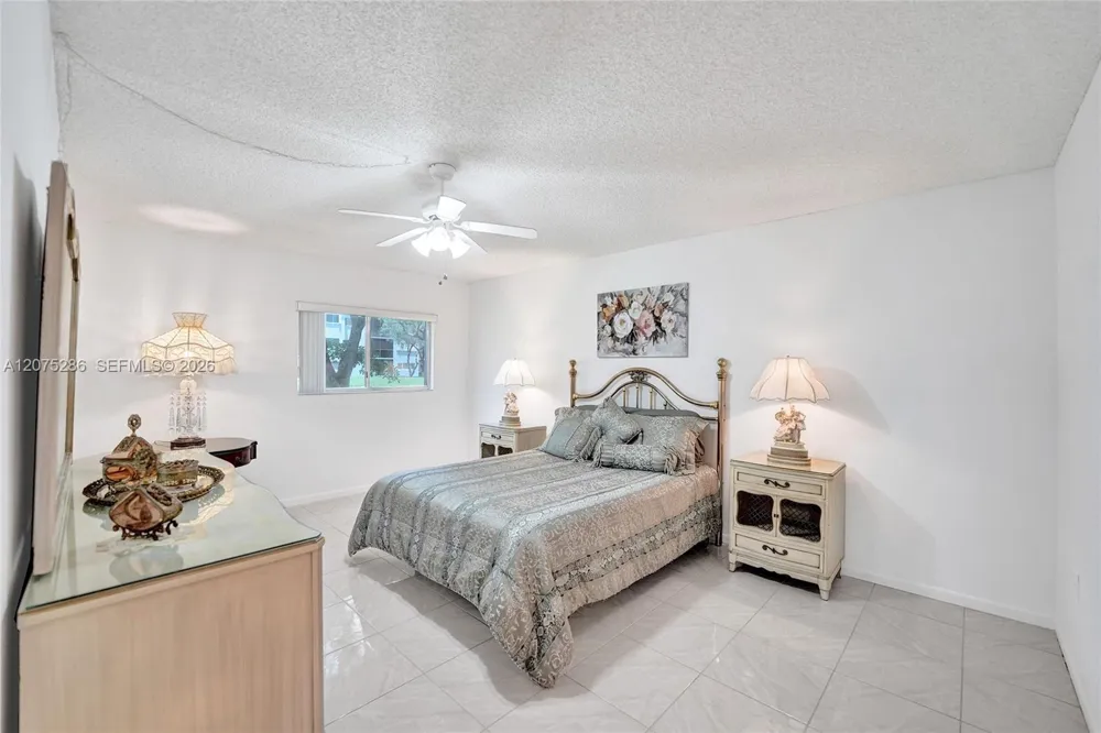 800 SW 137th Ave #101G Pembroke Pines, FL 33027