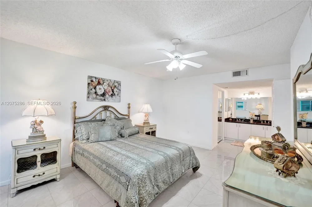 800 SW 137th Ave #101G Pembroke Pines, FL 33027