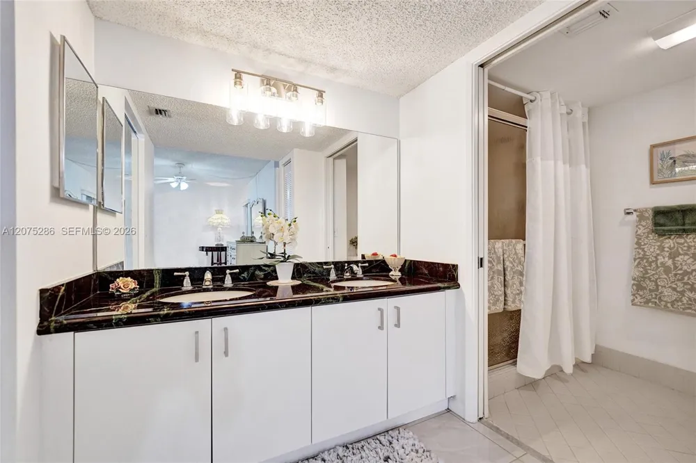 800 SW 137th Ave #101G Pembroke Pines, FL 33027