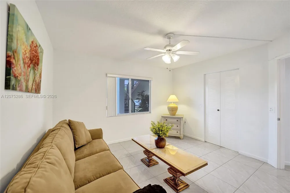 800 SW 137th Ave #101G Pembroke Pines, FL 33027
