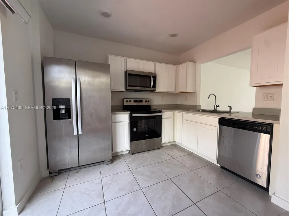 488 NE 5th Ter Florida City, FL 33034
