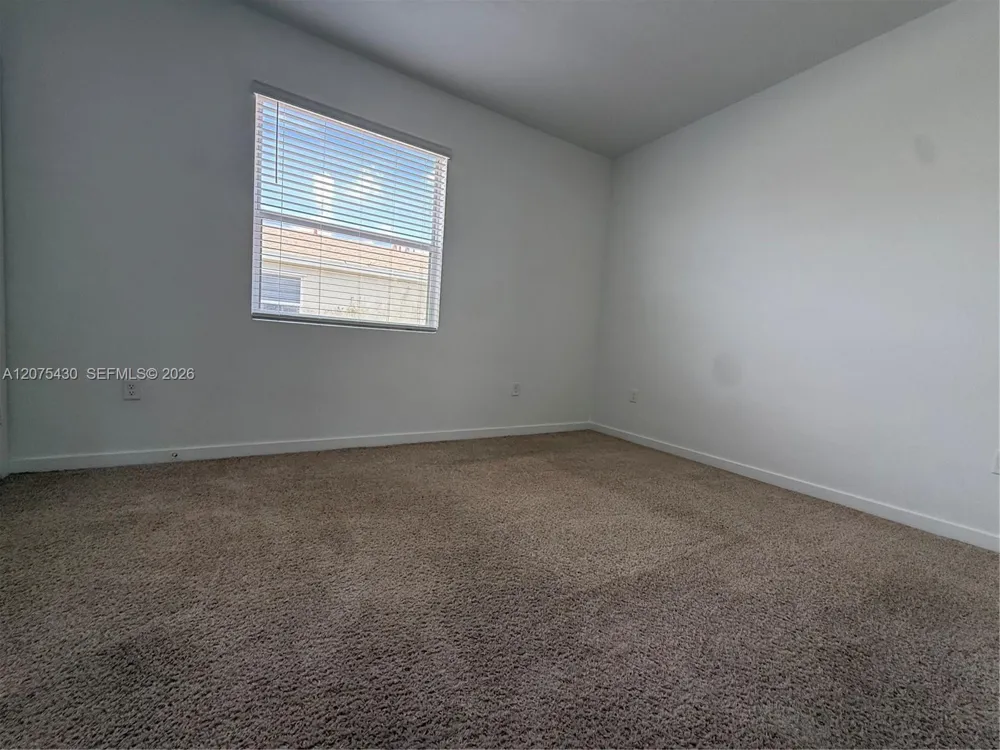 488 NE 5th Ter Florida City, FL 33034