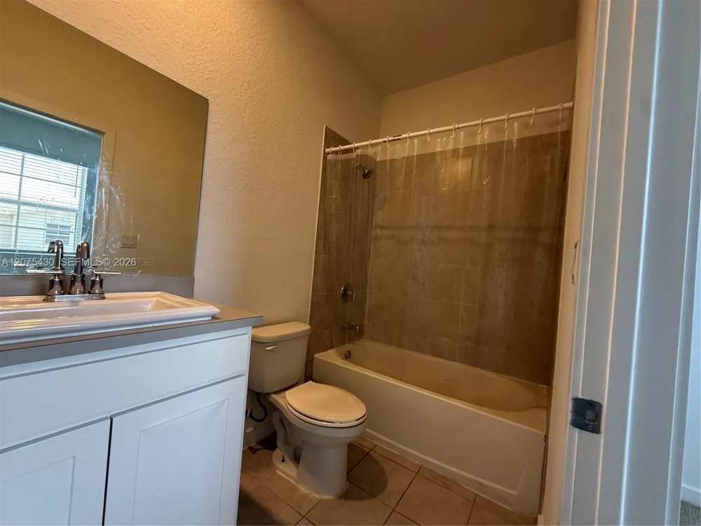 488 NE 5th Ter Florida City, FL 33034