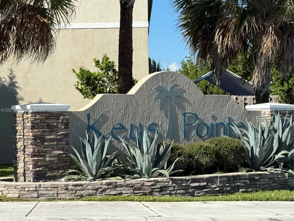 488 NE 5th Ter Florida City, FL 33034