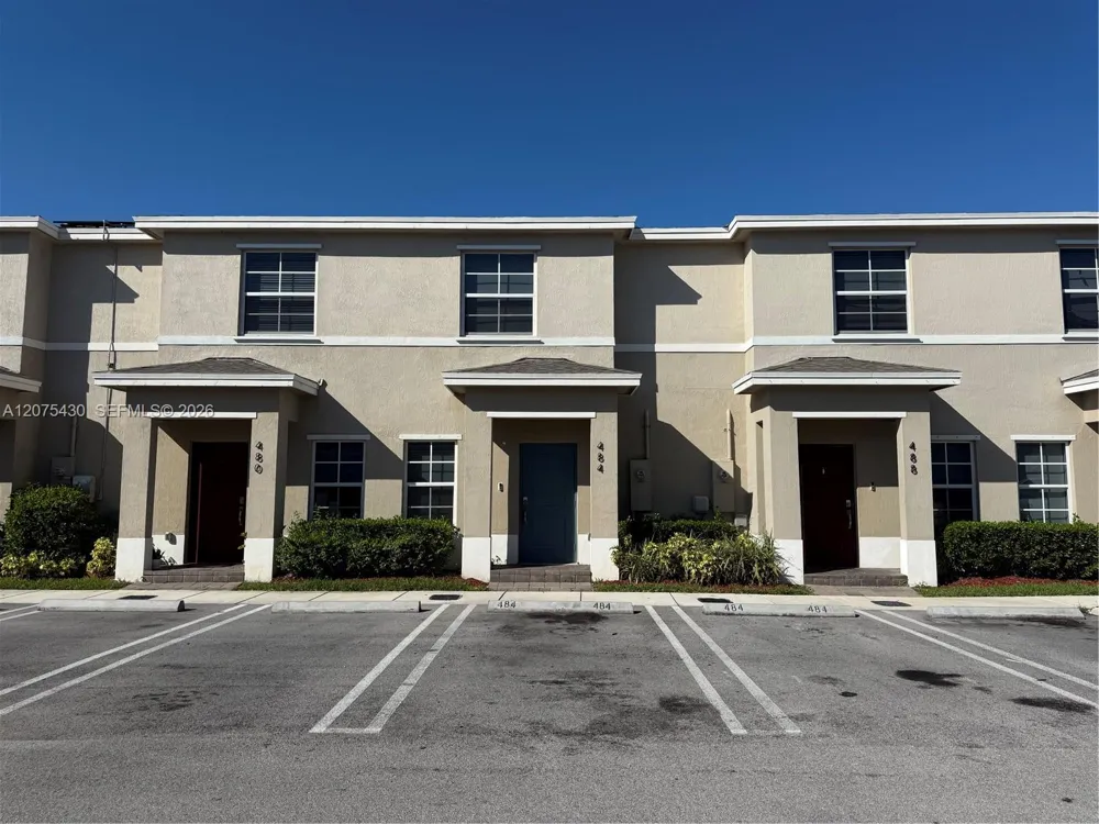 488 NE 5th Ter Florida City, FL 33034