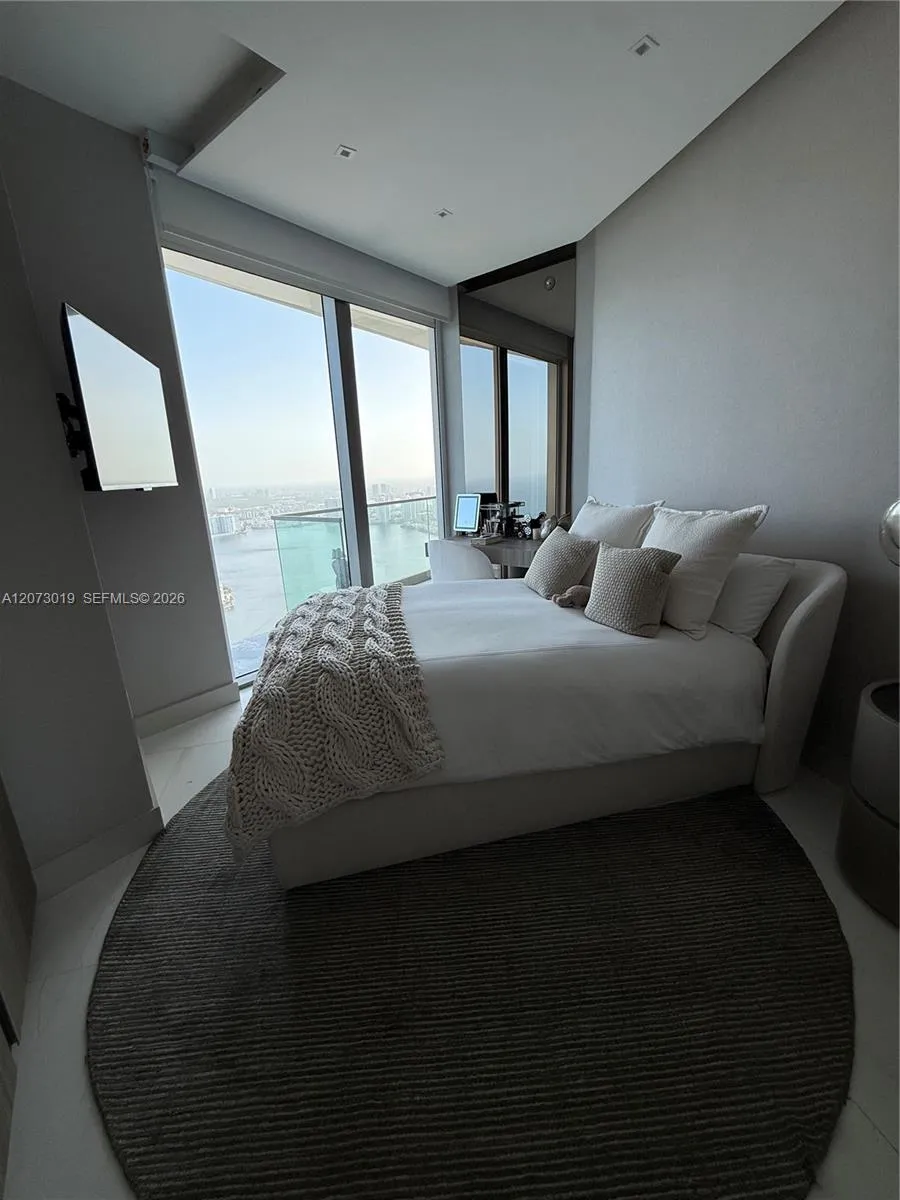 18975 Collins Ave #5404 Sunny Isles Beach, FL 33160
