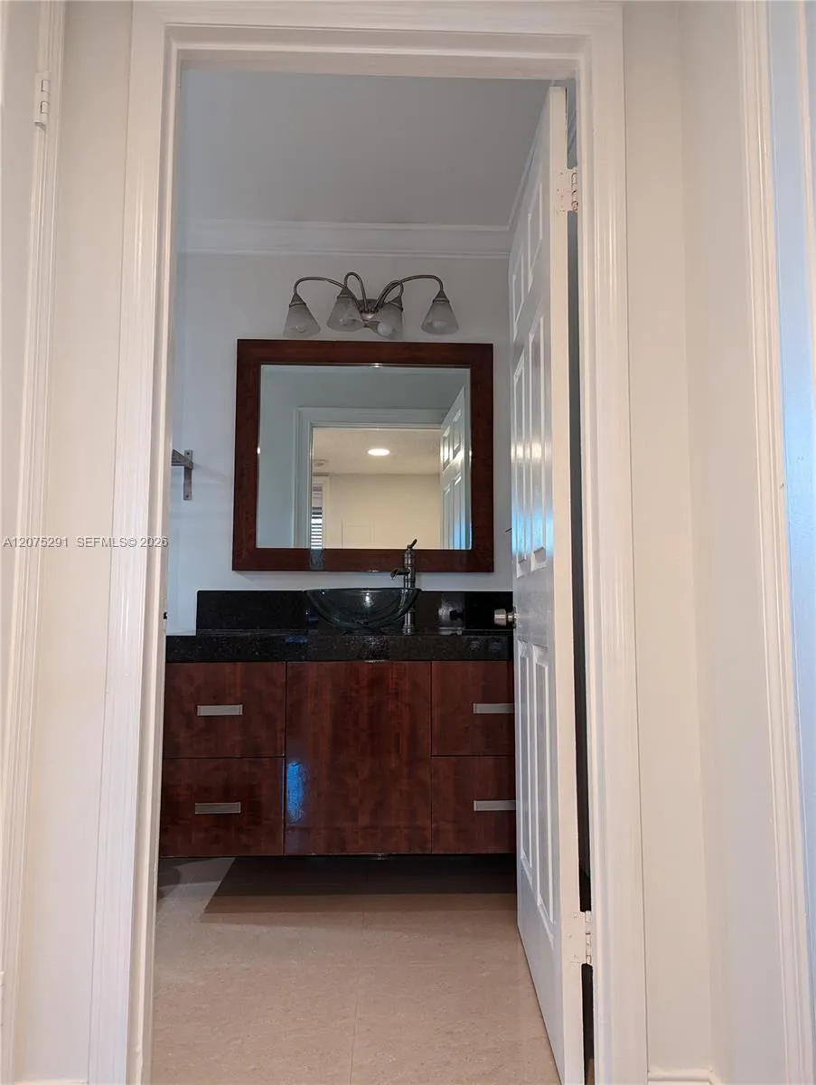 4561 W Mcnab Rd #13 Pompano Beach, FL 33069