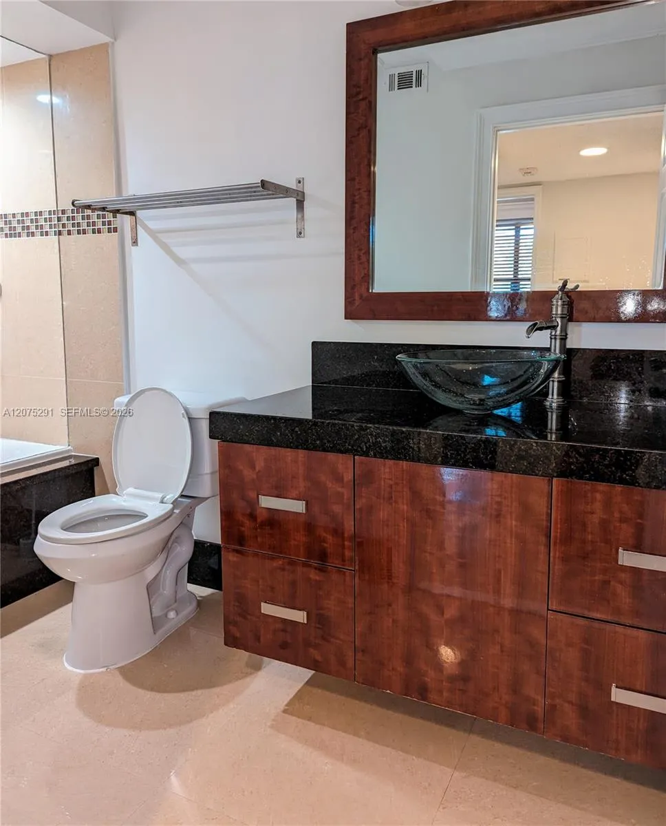 4561 W Mcnab Rd #13 Pompano Beach, FL 33069