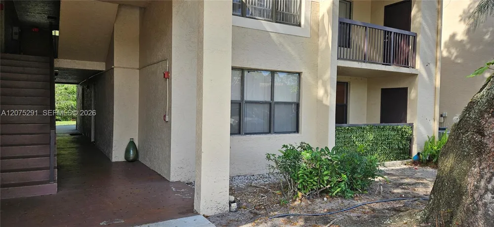 4561 W Mcnab Rd #13 Pompano Beach, FL 33069