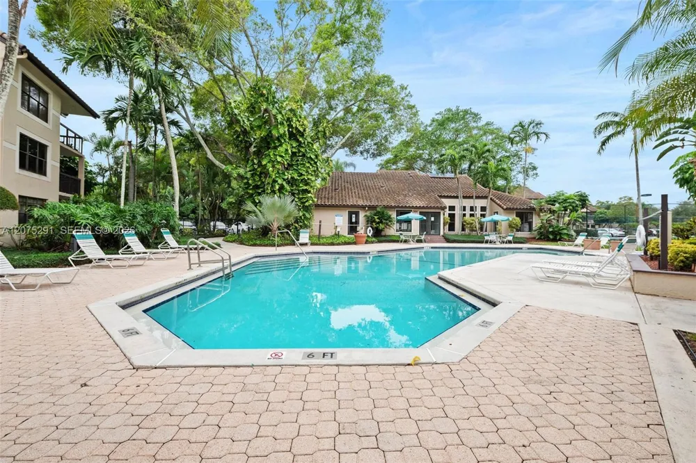 4561 W Mcnab Rd #13 Pompano Beach, FL 33069