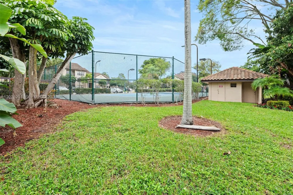 4561 W Mcnab Rd #13 Pompano Beach, FL 33069