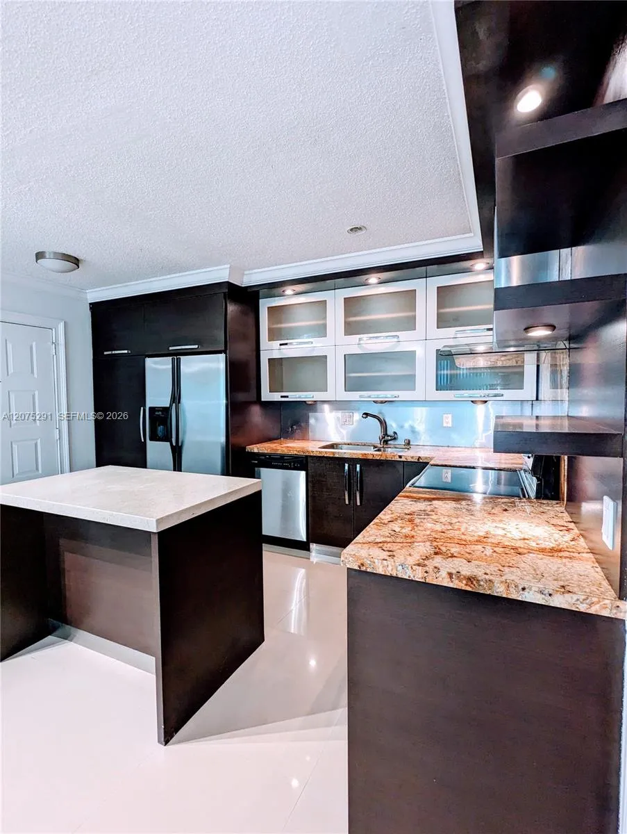 4561 W Mcnab Rd #13 Pompano Beach, FL 33069