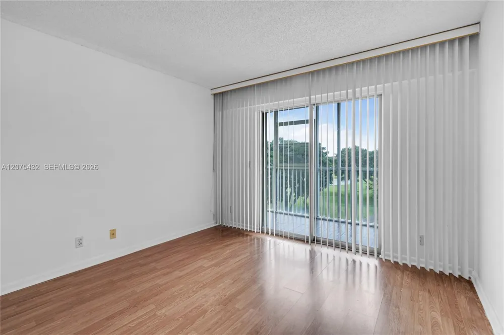 300 SW 134th Way #413E Pembroke Pines, FL 33027