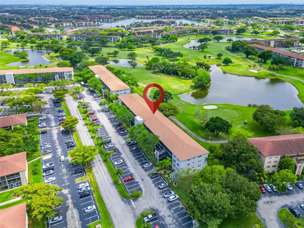 300 SW 134th Way #413E Pembroke Pines, FL 33027