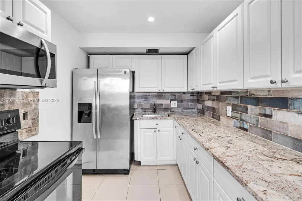 300 SW 134th Way #413E Pembroke Pines, FL 33027