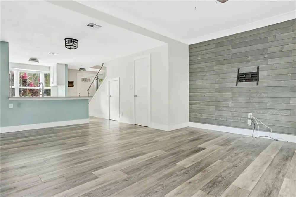 1861 NE 15TH AVENUE Fort Lauderdale, FL 33305
