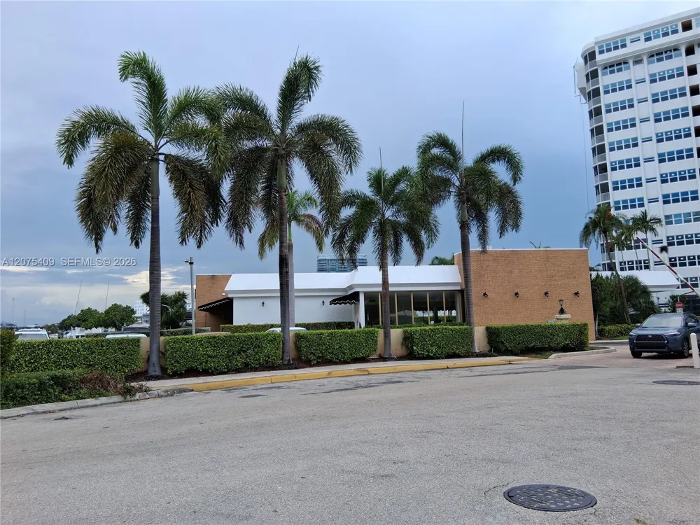 100 Golden Isles Dr #206 Hallandale Beach, FL 33009