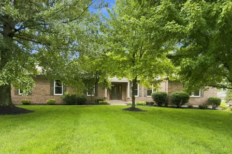 2338 Point View Court
