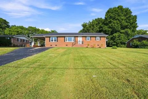 105 Tollgate Rd