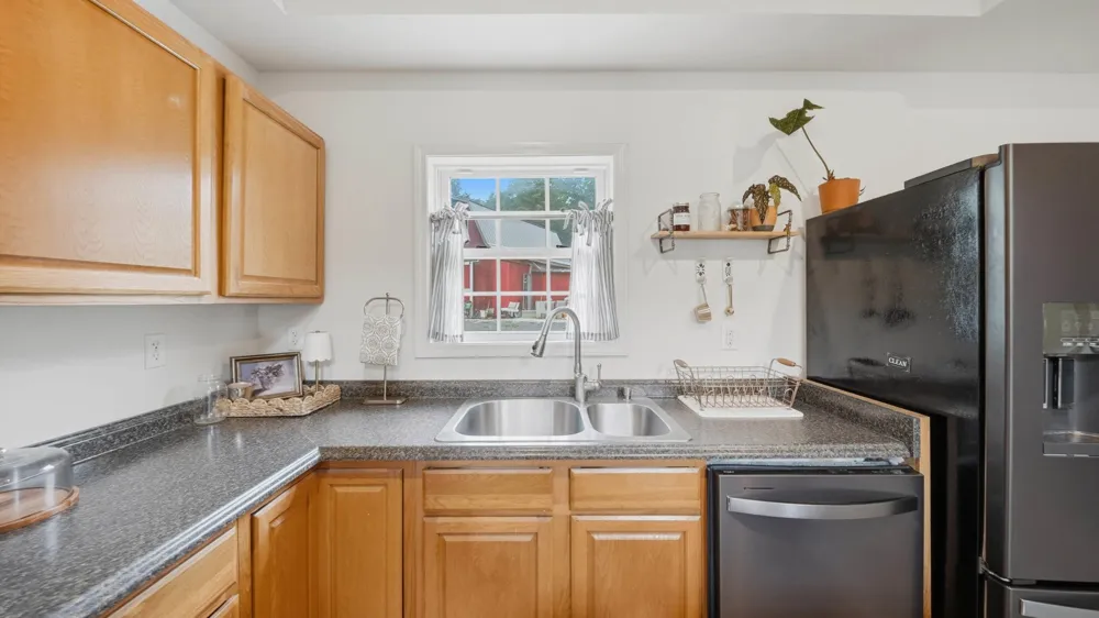 242 Robert Simmons Road Graysville, TN 37338