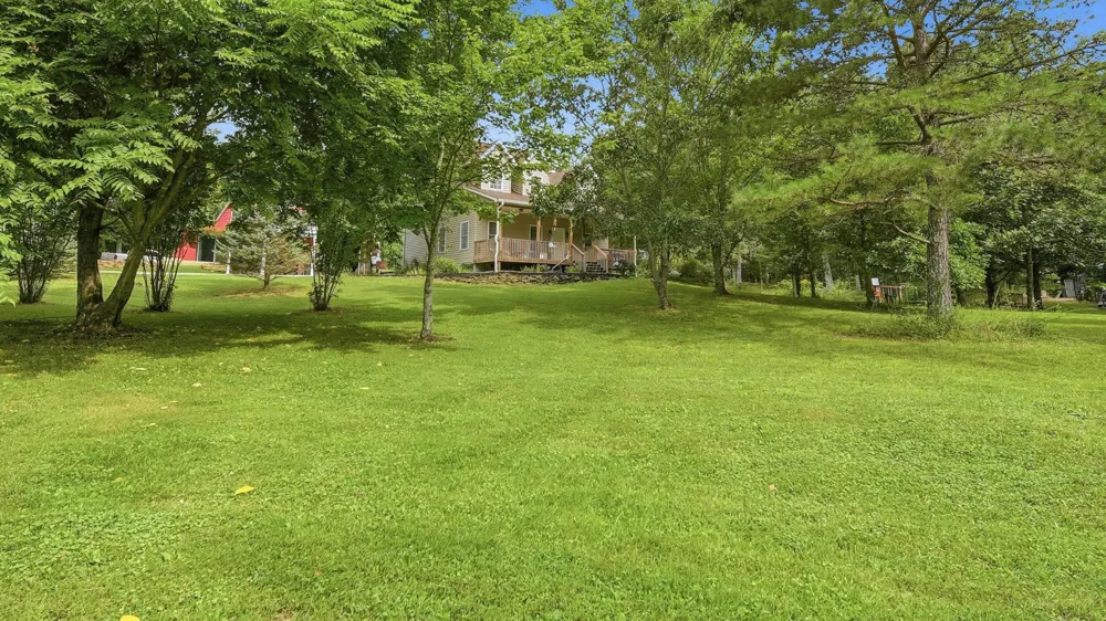 242 Robert Simmons Road Graysville, TN 37338