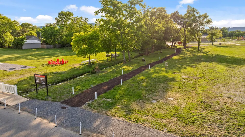 2424 E 18th Street Chattanooga, TN 37404