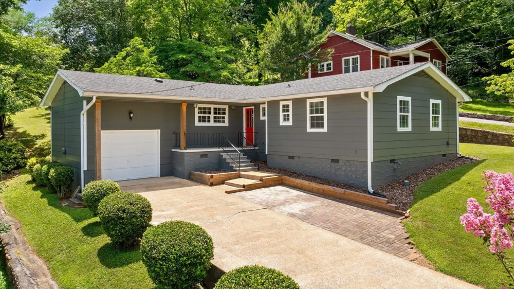 116 Lavonia Avenue Chattanooga, TN 37415