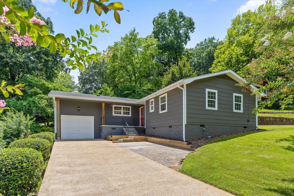 116 Lavonia Avenue Chattanooga, TN 37415